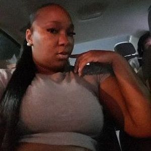 Meet your Posher, Alicia